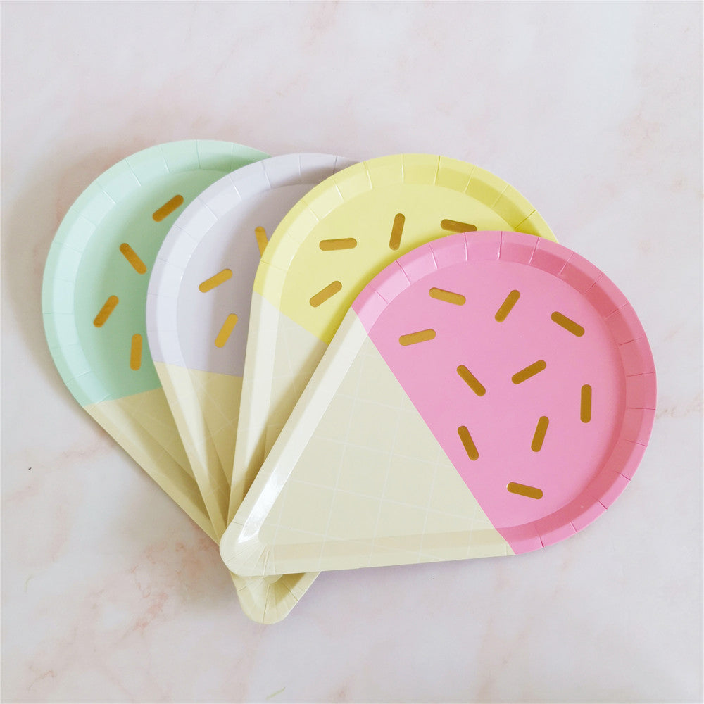 White Graffiti Paper Plate Party Party Decoration Supplies